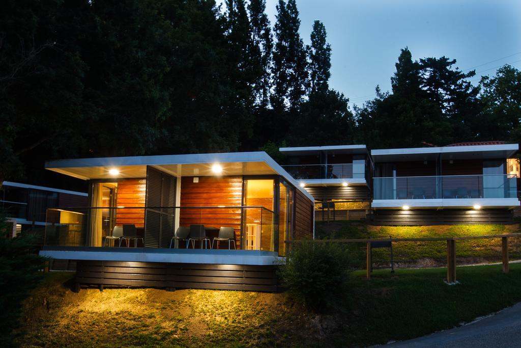 Bungalows Portuondo Parking Gratuito Мундака Екстер'єр фото