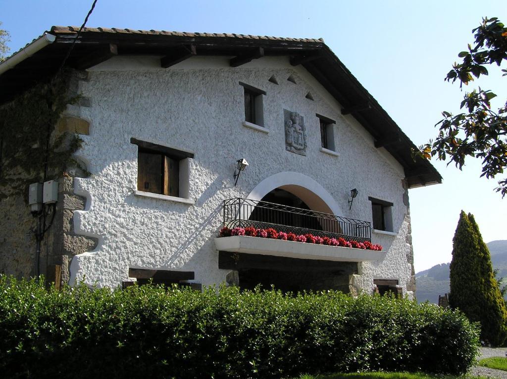 Bungalows Portuondo Parking Gratuito Мундака Екстер'єр фото