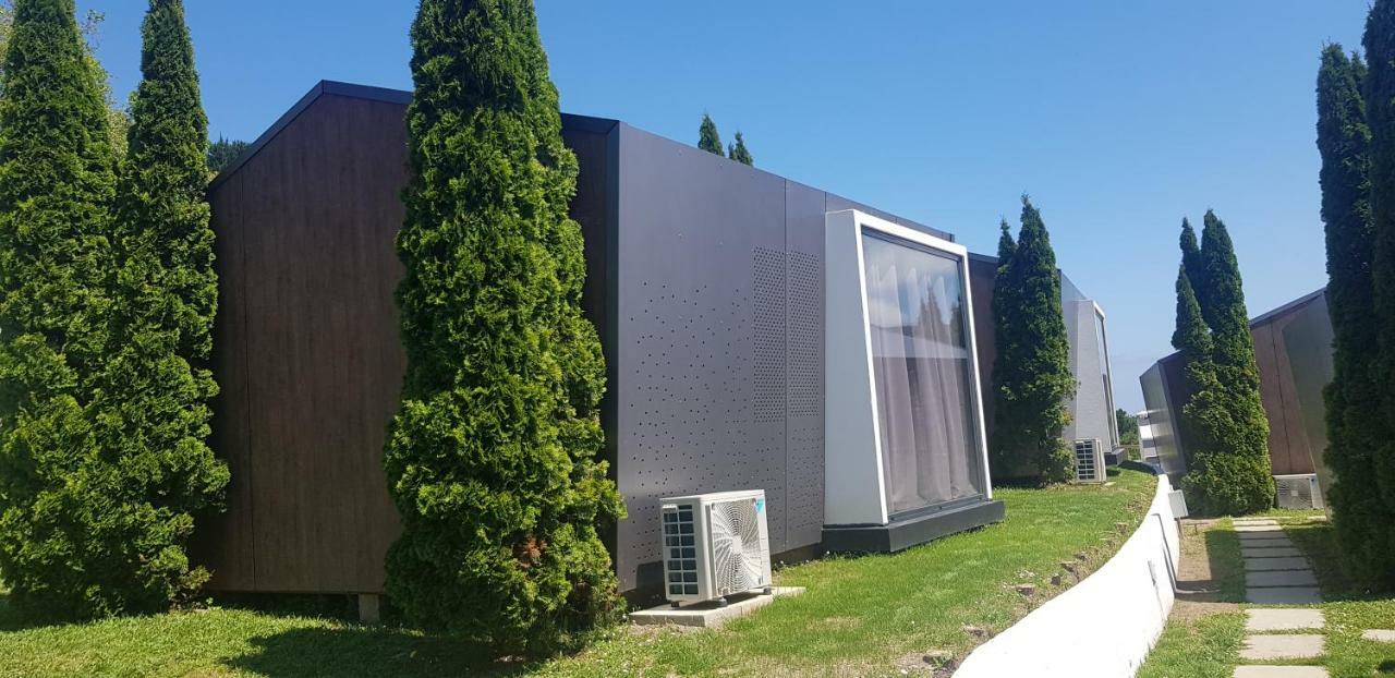 Bungalows Portuondo Parking Gratuito Мундака Екстер'єр фото